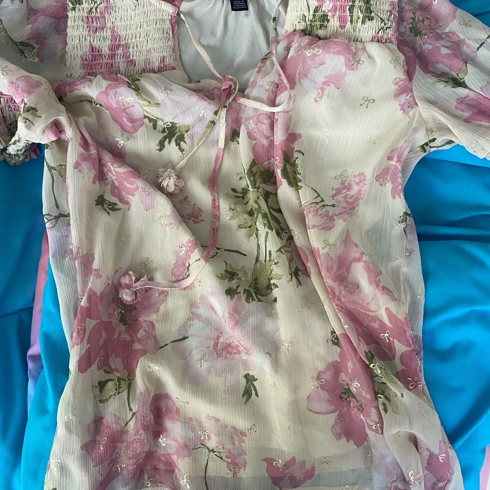 Floral metalic blouse